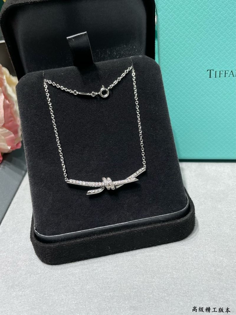 T*f*ny necklaces